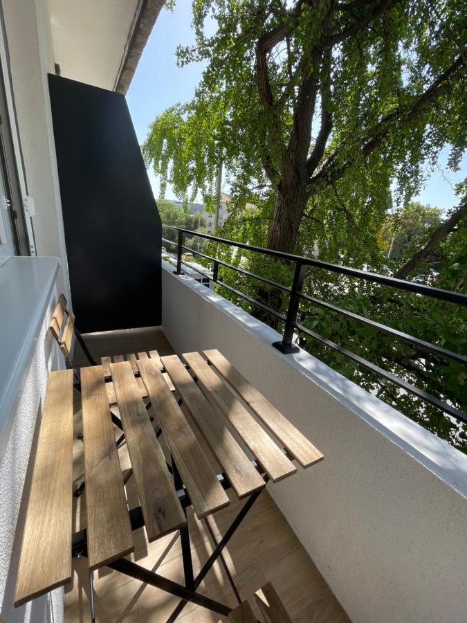 Vanquish Central Apartment Варна Экстерьер фото