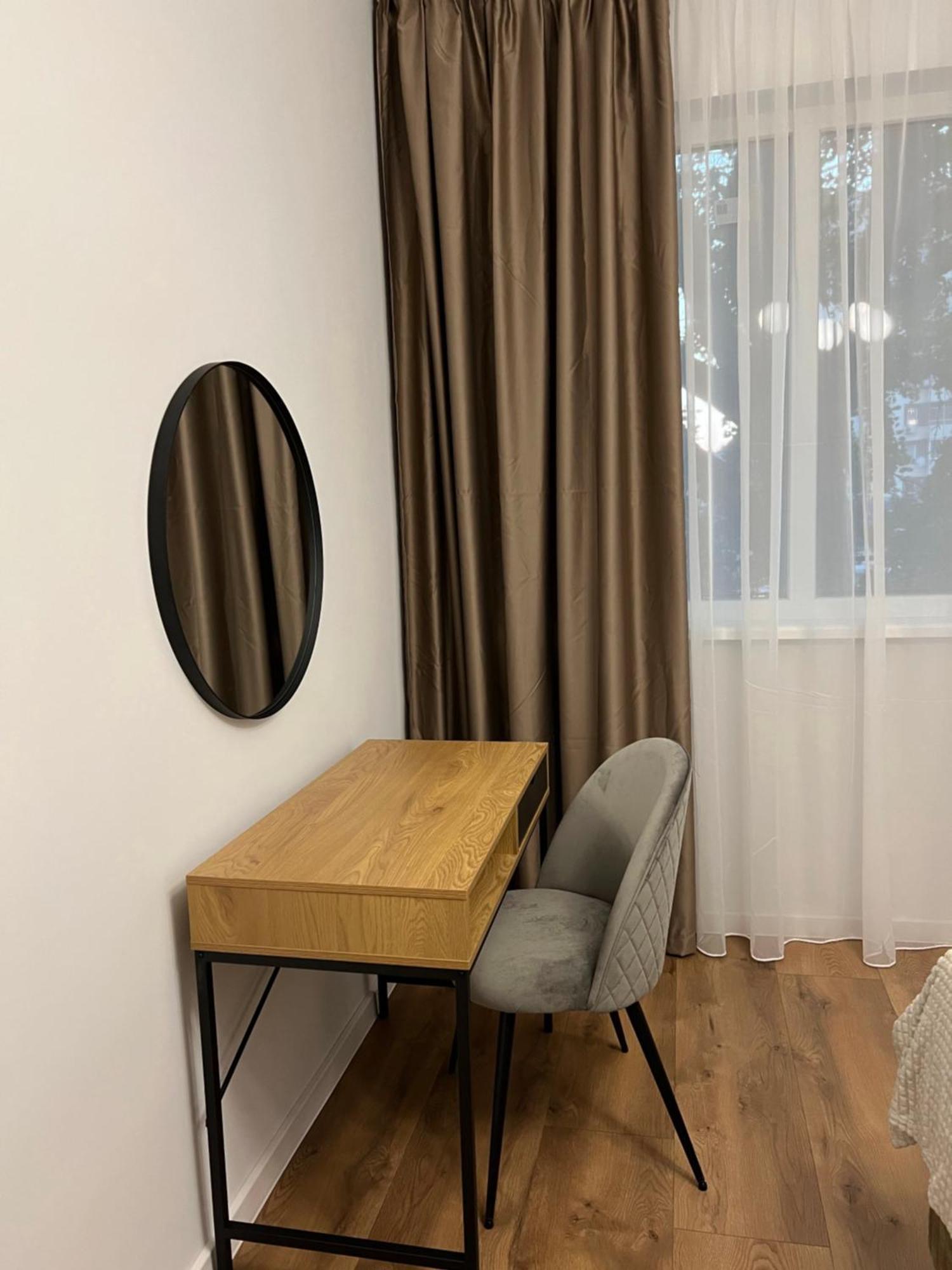 Vanquish Central Apartment Варна Экстерьер фото